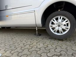 BÜRSTNER Elegance I 910 G 700 W Solar, 7000km, Hubstützen