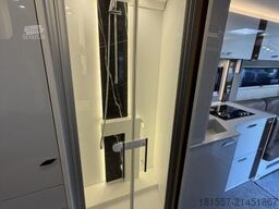 BÜRSTNER Elegance I 910 G 700 W Solar, 7000km, Hubstützen