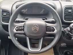 CARADO T 328 5 Sitz und Schlafplätze