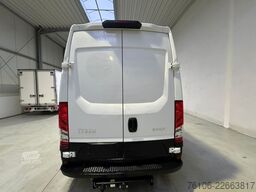 IVECO Daily 50C18 Kastenwagen *Navi*Ahk**