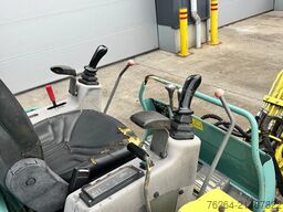 Yanmar B25V snelwissel + 2 bakken