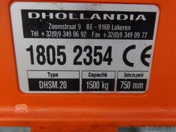 Volvo FL 240 Bakwagen + DHollandia 1500 kg