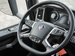 SCANIA R500 6x2 / Kiesling meat hook refrigerat