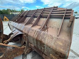 Volvo L 260 H CENTRAL LUBRICATION