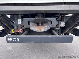 DAF LF 320 Sleeper Cab Koffer mit LBW Automatik AHK