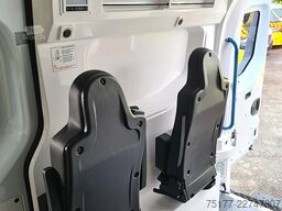 Renault Master ambulance