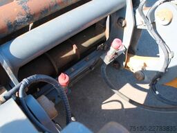 LIEBHERR L538 - Hochkippschaufel - Nr.: 098