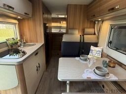 Weinsberg CaraHome 700 DG 165PS 6 Sitz- und Schlafplätze