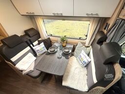 Sunlight A 70 6 Sitz- und 5 Schlafplätze,