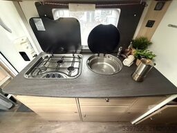 Sunlight A 70 6 Sitz- und 5 Schlafplätze,