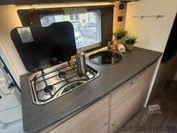 Sunlight A 70 6 Sitz- und 5 Schlafplätze,