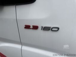 Sunlight A 70 6 Sitz- und 5 Schlafplätze,