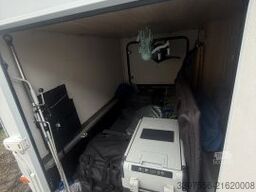 Sunlight A 70 6 Sitz- und 5 Schlafplätze,