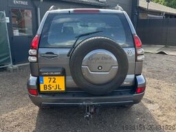 Toyota LAND CRUISER 3.0 D-4D 5-DRS VX ATM SRW 3.0L, 5 ...