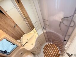 EURAMOBIL Integra Line I 655 EB *Einzelbetten-Hubbett*