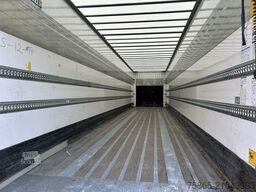 Kässbohrer Maxima XJ2 / Box / Laadklep 2500 kg / Liftas / ...