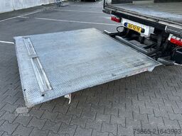 Kässbohrer Maxima XJ2 / Box / Laadklep 2500 kg / Liftas / ...