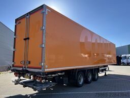 Krone / SOR Iberica-S3E / Carrier Vector 1550 / Frigo...