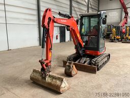 Kubota U 27-4