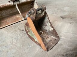 Kubota U 27-4