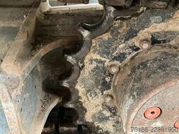 Kubota U 27-4