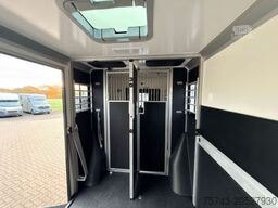 MERCEDES-BENZ STX Sprinter  GG 4,100KG  Haras Hengste