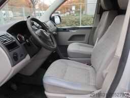 VOLKSWAGEN T5 Transporter Kasten 4Motion/Klima/AHK/FN: 243