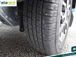 BRIAN JAMES TRAILERS BOX VAN 600 Rückfahrkamera LED-Lichter Alu Boden