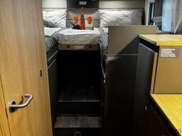 LMC Tourer Lift H 660 G 70 Jahre Allwetterreifen