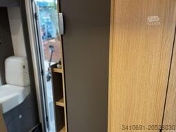 LMC Tourer Lift H 660 G 70 Jahre Allwetterreifen