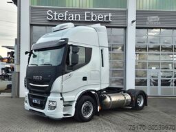 IVECO Stralis 460NP LNG Standklima Xenon 3 Stück