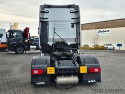 IVECO Stralis 460NP LNG Standklima Xenon 3 Stück