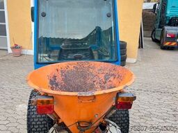 ISEKI 2120 Schneeschild Streuer Winterdienst