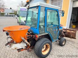 ISEKI 2120 Schneeschild Streuer Winterdienst