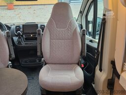 MALIBU 640 LE Coupe *Assistenz-P*Navi*AHK*Solar*Markise