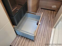 MALIBU 640 LE Coupe *Assistenz-P*Navi*AHK*Solar*Markise