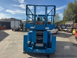 GENIE GS 4069 Scherenarbeitsbühne 14 m Diesel 4x4
