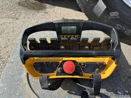 Volvo FMX 370 6x2 PLATFORM 6M35 + CRANE EFFER 215/6S ...