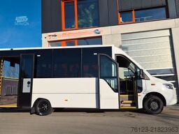MERCEDES-BENZ Heckniederflur Sprinter 517 / 4 er Bestuhlung