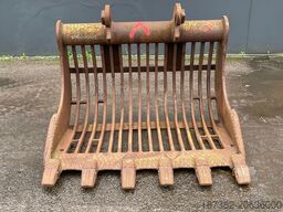 Verachtert Skeleton bucket