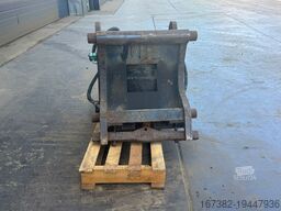 Tilting Quick Coupler CW30