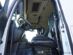 Mercedes-Benz Actros 2545 MP5 / KRONE 18 EPAL box body