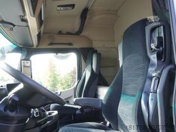 Mercedes-Benz Actros 2545 MP5 / KRONE 18 EPAL box body