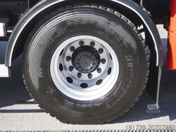 Renault C320 P4x2 E6 / Fassi 5.6 t / Range 8 m /