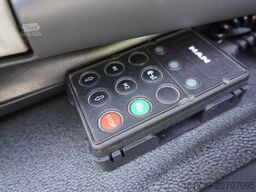 MAN TGS 26.360 Flatbed / Fassi F175 7.7 T /