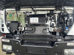 Iveco Trakker 410 4x4 Hiab 244-5 + Fly jib , winch 12...