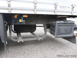 Schmitz Cargobull SCS 24 Liftachse P-Kasten Getränkezertifikat