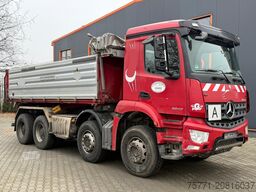 Mercedes-Benz AROCS 3243 8x4 EURO6 WYWROTKA TRÓJSTRONNA Z BOR...