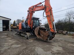 Hitachi ZX 135 US-5
