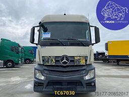 Mercedes-Benz Actros 1843